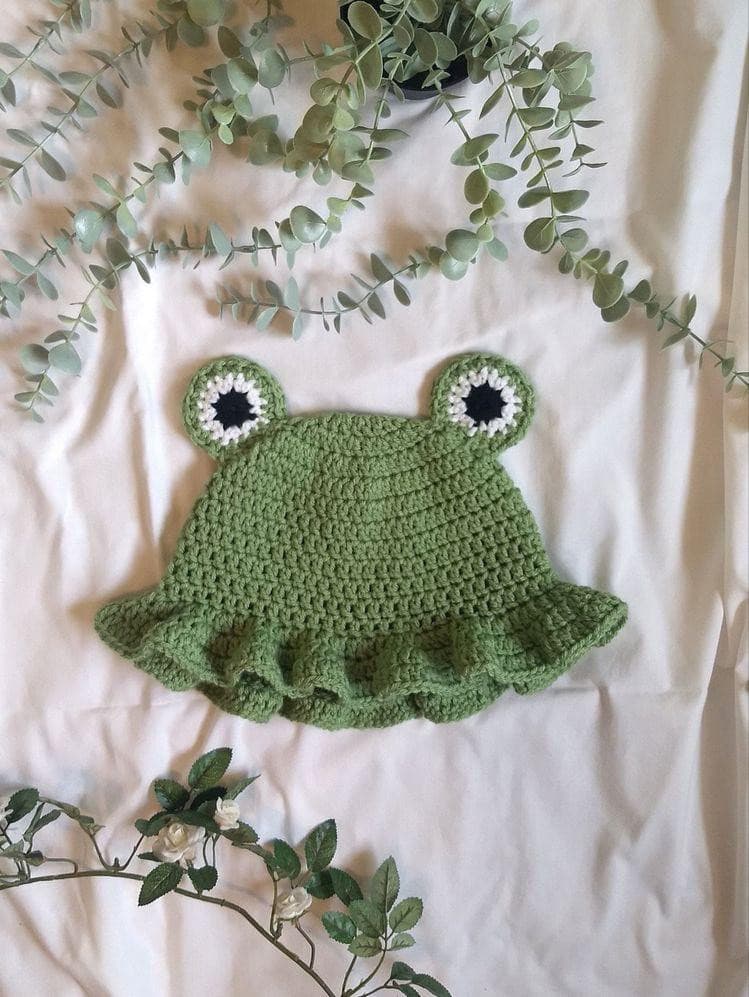 Frog Crochet Bucket Hat