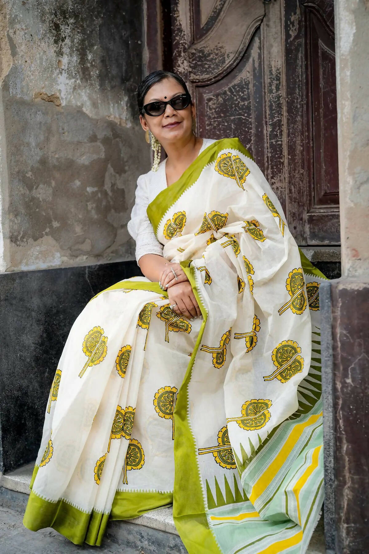 Haath Pakha White Cotton Printed Saree