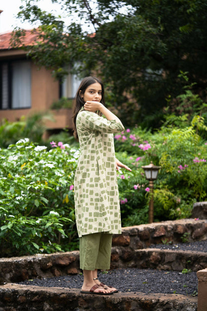 Meera Kurta Set