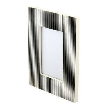 Photo Frame Black+White Resin Stripes