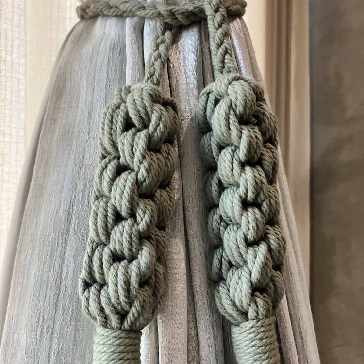 Crown Knot Curtain Tie-backs - Off White