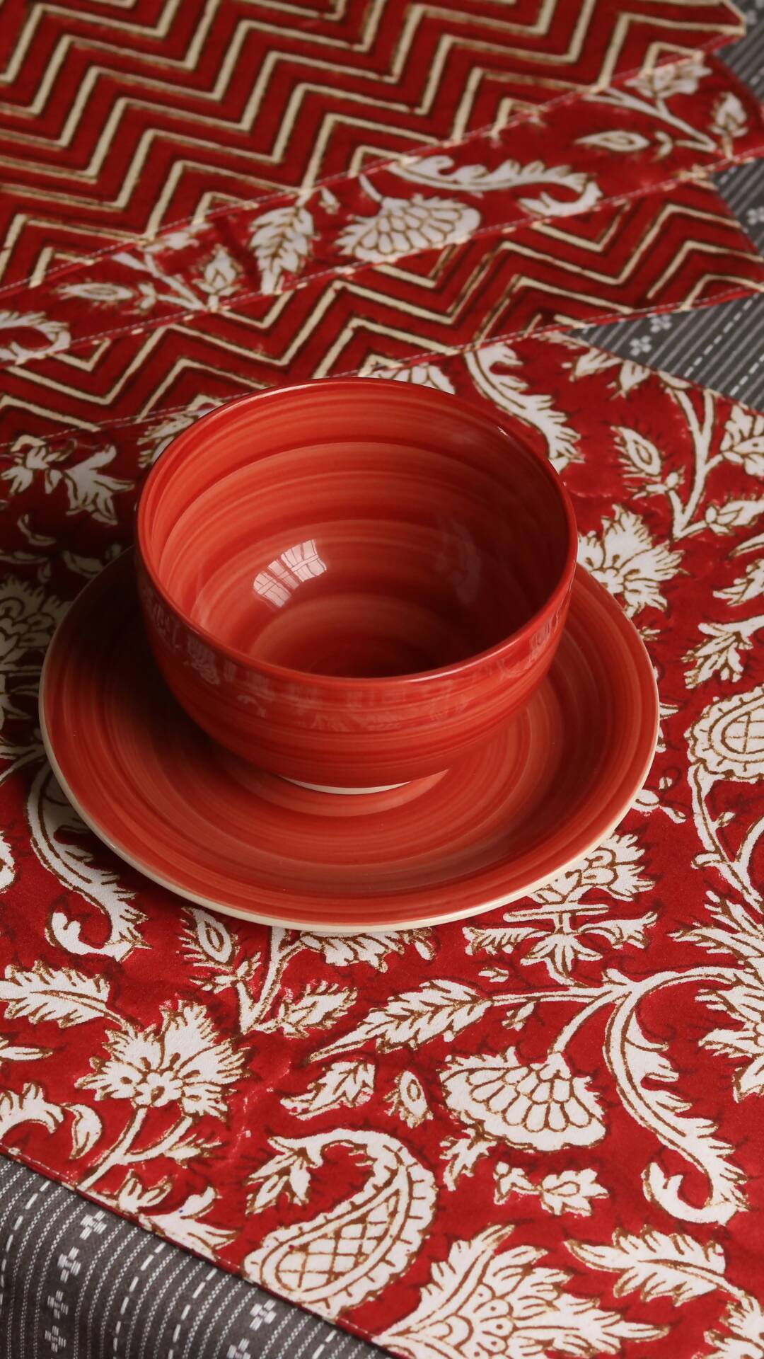 All Over Red Wipeable & Reversible Cotton Placemats