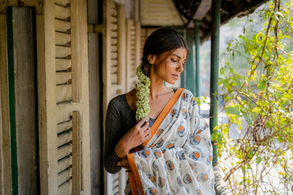 Filter Kaapi White Printed Saree