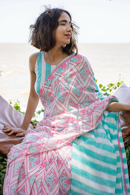 Coral Mul Cotton Geometric Print Saree