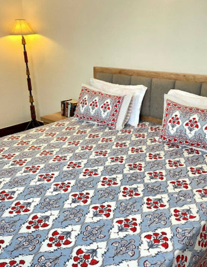 Mughal Poppy Buta Bedsheet Set