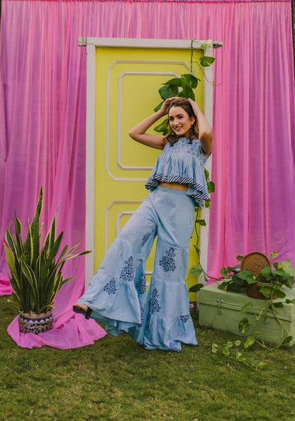 Aasmaan Top & Sharara