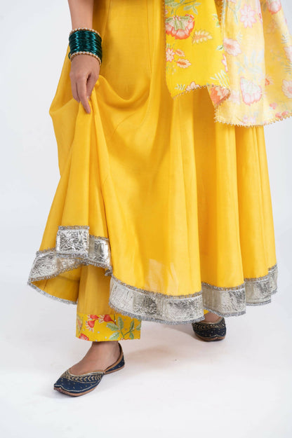 Peela Gulab Anarkali Set