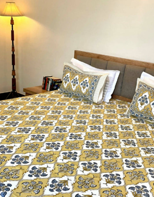 Mughal Poppy Buta Bedsheet Set