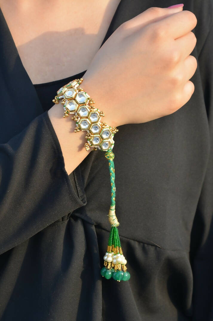 Green honeycomb pochi bracelet