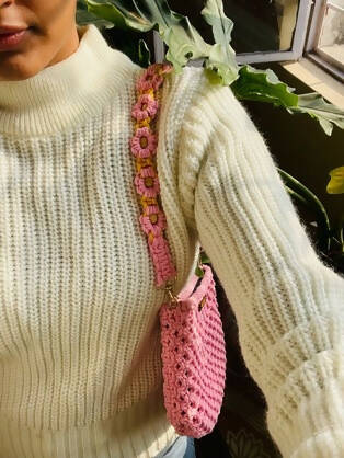 Daisy Shoulder Bag