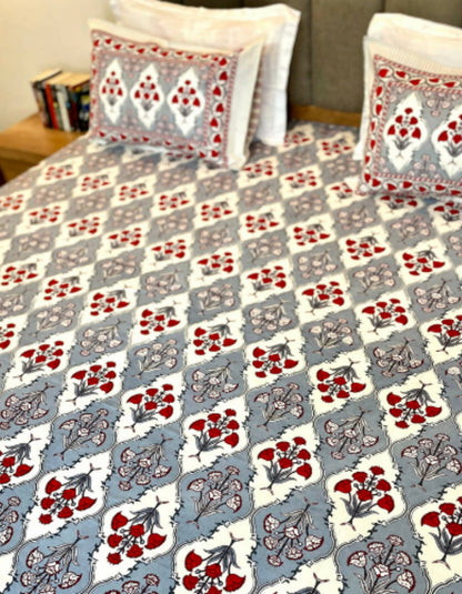 Mughal Poppy Buta Bedsheet Set